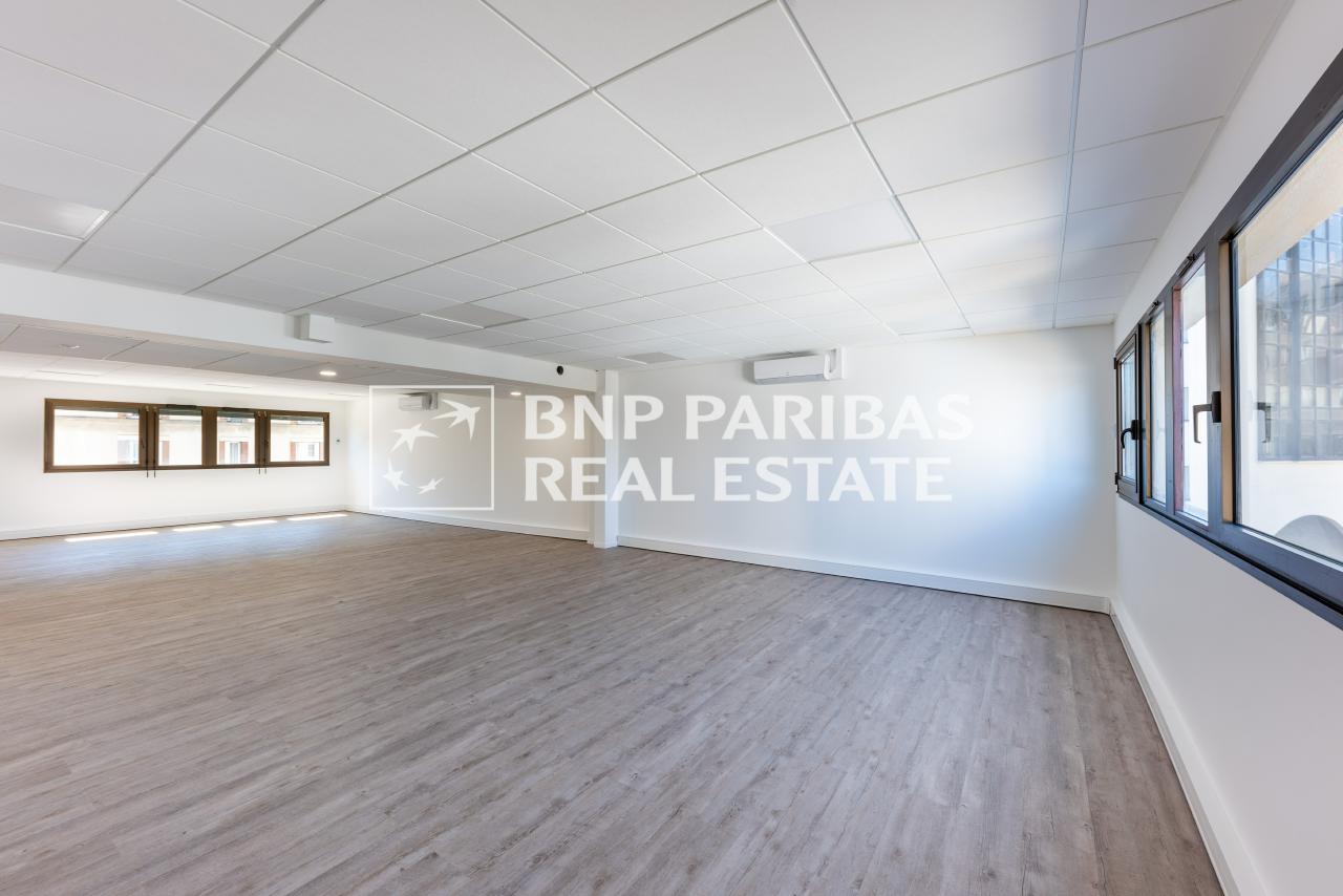Bureau Ivry-sur-Seine 850m² Location bureau Ivry-sur-Seine Val-de-Marne OLBUR2428260 3